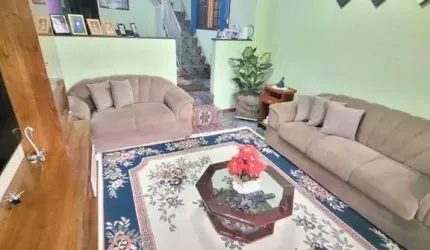 Sobrado com 4 dormitórios à venda, 241 m²  Jardim Guapituba - Mauá/SP