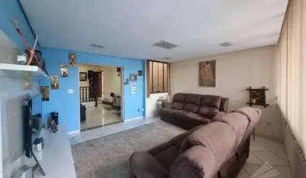 Sobrado à venda, 234 m² por R$ 569.000,00 - Vila Assis Brasil - Mauá/SP