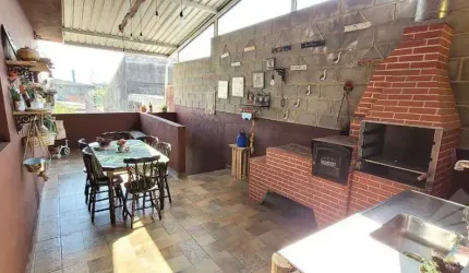 Casa com 2 dormitórios à venda, 157 m² por R$ 680.000,00 - Vila Falchi - Mauá/SP