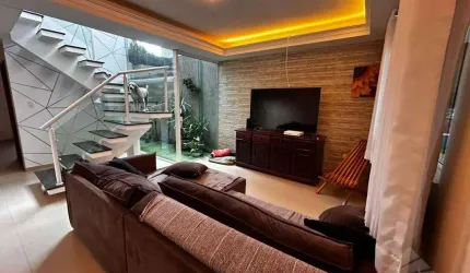 Sobrado com 3 dormitórios à venda, 163 m² por R$ 720.000,00 - Vila Nossa Senhora das Vitórias - Mauá/SP