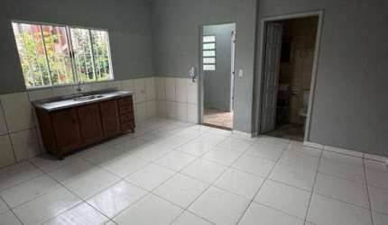 Casa com 1 dormitório para alugar, 40 m² por R$ 1.050,00/mês - Vila Emílio - Mauá/SP