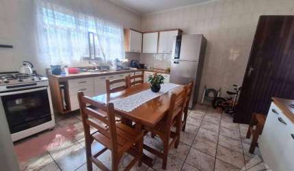 Sobrado com 3 dormitórios para alugar, 142 m² por R$ 3.235,00/mês - Jardim Pilar - Mauá/SP
