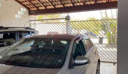 Casa Térrea à Venda em Taubaté - 3 Dormitórios por R$ 515 mil