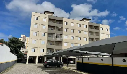 Condomínio Portal das Laranjeiras - Cobertura com 4 dormitórios sendo 2 suítes em Taubaté/SP.
