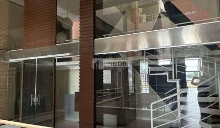 Ótima Sala Comercial para Locação, no Centro de Taubaté.