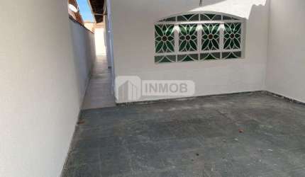 Casa Térrea para Alugar no Jardim Garcez, Taubaté – 2 Dorms, 110m²