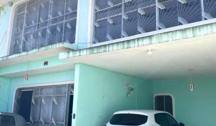 VENDO SOBRADO NA QNE 02 VIA ACESSO AO HOSPITAL DE TAGUATINGA