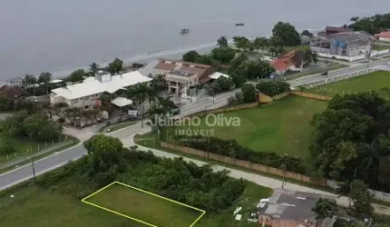 TERRENO A POUCOS METROS DA PRAIA