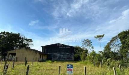 Terreno a 250 metros da praia