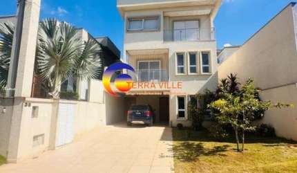 Viva em Santana de Parnaíba: Casa em Condomínio Excepcional!