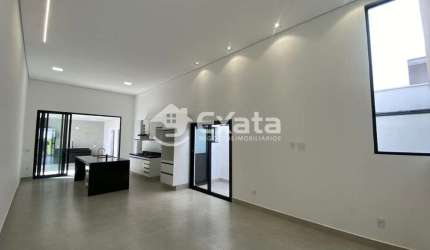 Casa para venda na Chacara Ondina.