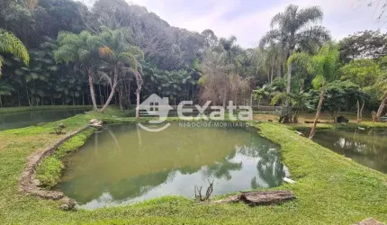 Linda chacara em Piedade com 4 lagos