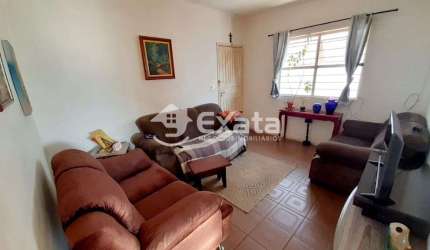 Amplo apartamento a venda na Vila Barao