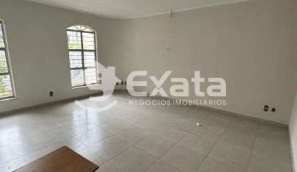 Casa comercial para locacao com 3 Dormitorios, 2 Suites e Amplo Quintal
