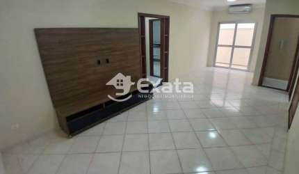 Casa de alto padrao para venda no Condominio Granja Olga II