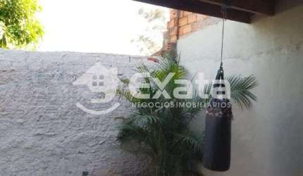 Casa Terrea a Venda no Bairro Caputera - Oportunidade Imperdivel!  Venha conhecer esta linda casa terrea, perfeita para a sua familia!   - 3 Dormitorios: Amplos e arejados, ideais para o conforto de t