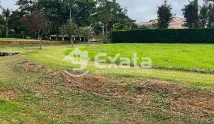 Terreno de esquina com 1.460 m2 totalmente plano no Condominio Vale do Lago em Sorocaba/SP