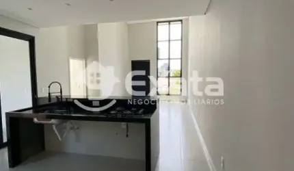 Casa de Alto Padrao a venda em Sorocaba, 3 suites e 4 vagas no Helena Maria