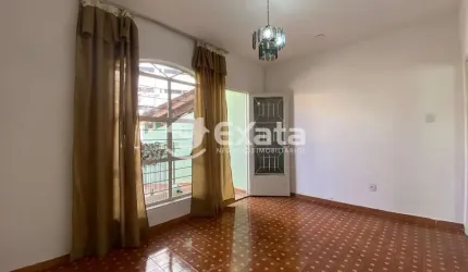 Casa para locacao na Vila Haro.