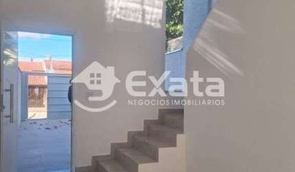Sobrado a venda no Vila Hortencia - Sorocaba - 2 dormitorios e 2 garagens