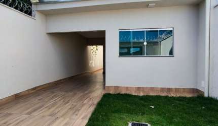 LINDA E ACONCHEGANTE CASA, ÓTIMA LOCALIZAÇÃO