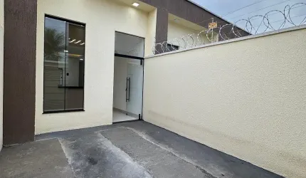 Linda casa, ótimo custo benefício e entrada reduzida