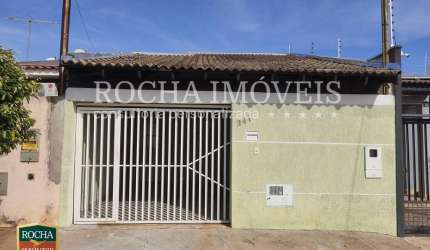 Casa para Venda em Presidente Prudente, Residencial Universitário, 3 dormitórios, 1 suíte, 2 banheiros, 2 vagas