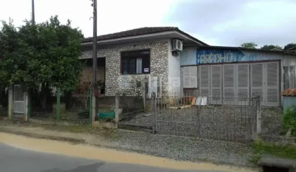Casa à venda em Brusque/SC
