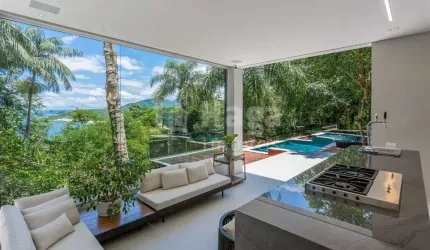 Casa Alto Padrão à venda em Balneário Camboriú/SC
