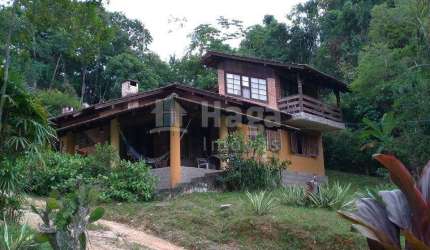 Casa à venda no Bairro São Luiz em Brusque/SC