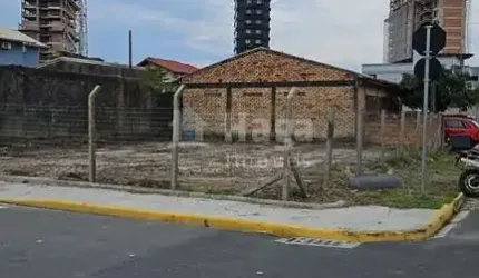 Terreno de esquina à venda em Porto Belo/SC