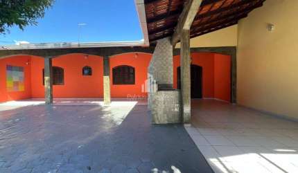 Casa Com Amplo Espaço De Terreno, 02 Dormitórios (Sendo 01 Suíte) - Balneário Brasília!