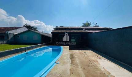 Casa Com Piscina e Edícula Na Barra Do Saí!