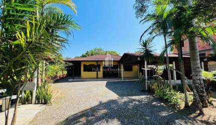 Casa para 10 pessoas á 200 metros da Praia!