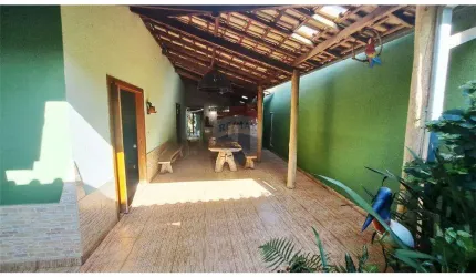 Uma Chácara De 940 m² com 3 casas maravilhosas, construções usadas mais muito novas.