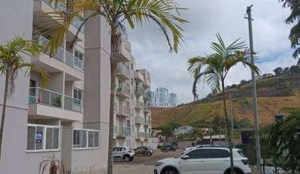 Apartamento 2 Quartos, varanda e 1 lance de Escada