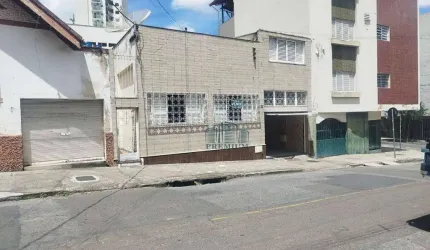 Casa com 4 dormitórios à venda,  por R$ 590.000 - São Mateus - Juiz de Fora/MG