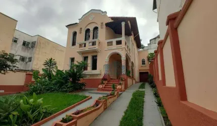 Casa com 6 quartos para alugar por R$ 7.500/mês - Granbery - Juiz de Fora/MG