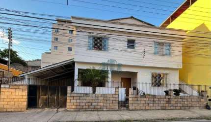 Casa Linear com 3 quartos no Bairu