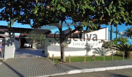 ÓTIMA RESIDENCIA EM EXCELENTE LOCALIZAÇÃO!!!!!