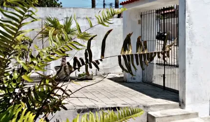 Casa à Venda no Bairro Pitimbú, Natal – Conforto e Localização Privilegiada!