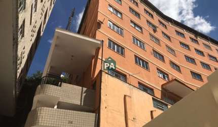Kitnet / Stúdio à venda no Centro, Poços de Caldas  por R$ 120.000
