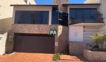 Casa com 3 quartos à venda no Jardim Elvira Dias, Poços de Caldas  por R$ 1.300.000