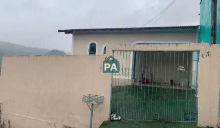Casa com 2 quartos à venda no Estância São José, Poços de Caldas  por R$ 250.000