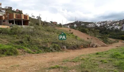Terreno à venda no Jardim Bandeirantes, Poços de Caldas  por R$ 160.000
