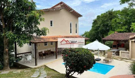Bela casa em rua sem saída
