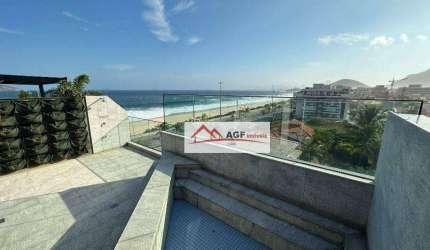 Cobertura na praia de Piratininga, no prédio La Isla