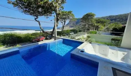 Casa FRENTE MAR com 05 suítes à venda por R$ 13.900.000 - Itacoatiara - Niterói/RJ