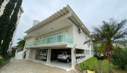Casa com 4 dormitórios à venda, 240 m² por R$ 1.300.000,00 - Velha - Blumenau/SC