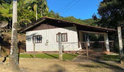 Sítio com 4 dormitórios à venda, 177094 m² por R$ 2.200.000,00 - Centro - Massaranduba/SC